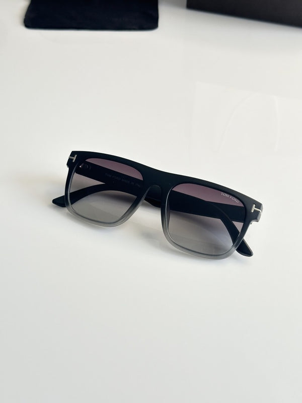Tom forr 0231 Black Green