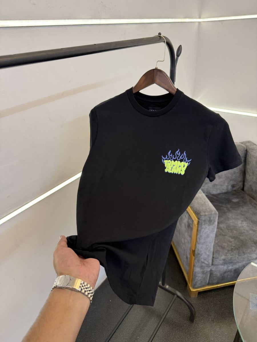 Tommyy hilfiger black imported round neck tshirt