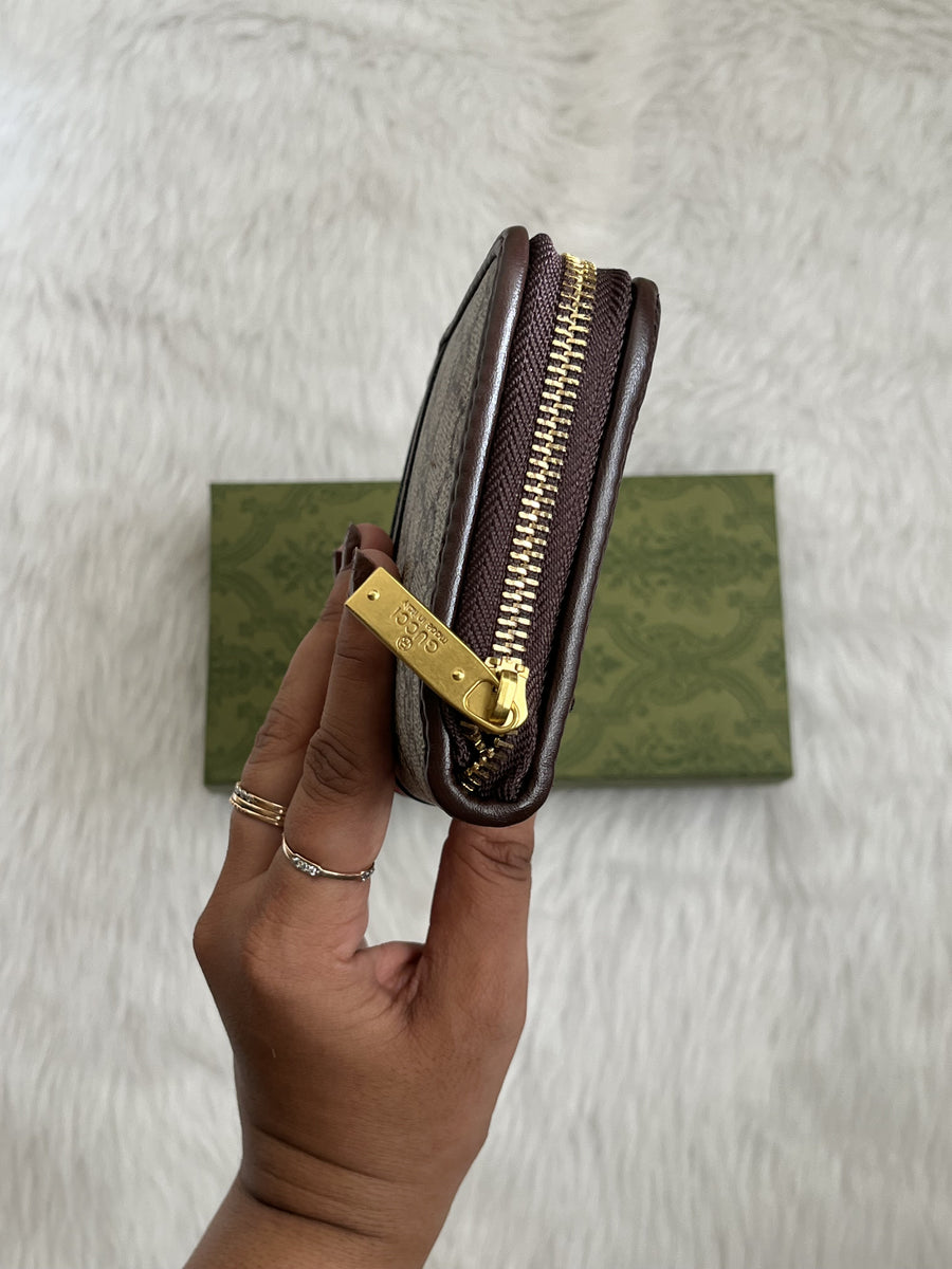 Gucci_89_Zippy_Wallet_With_Original_Box