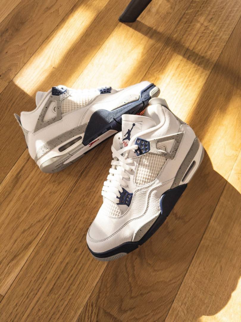 AIR JORDAN 4 MIDNIGHT NAVY