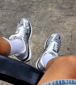 Nike p 6000 white metallic silver