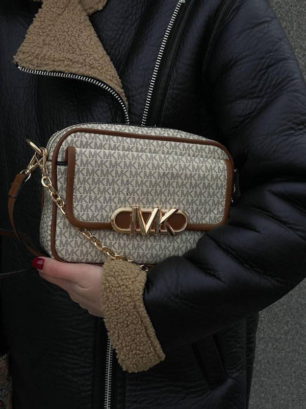 Michael Kors_Parker_Camera_Crossbody_Bag_With_OriginalBox
