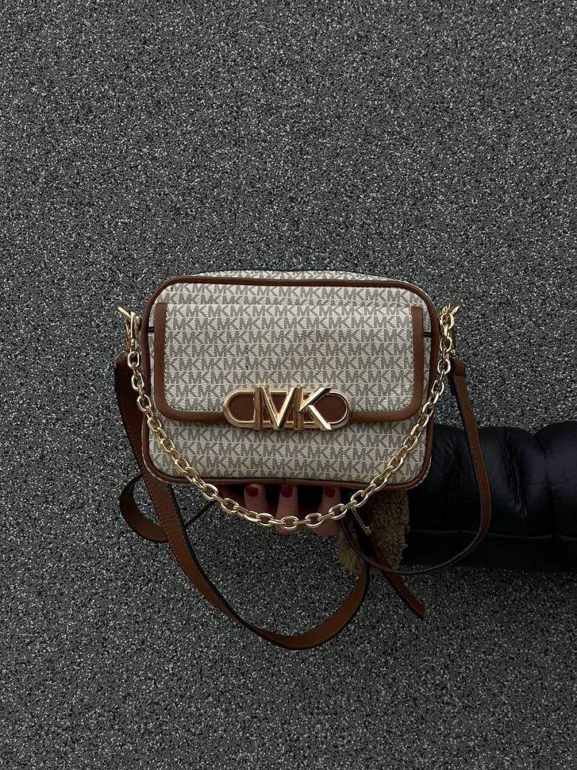 Michael Kors_Parker_Camera_Crossbody_Bag_With_OriginalBox