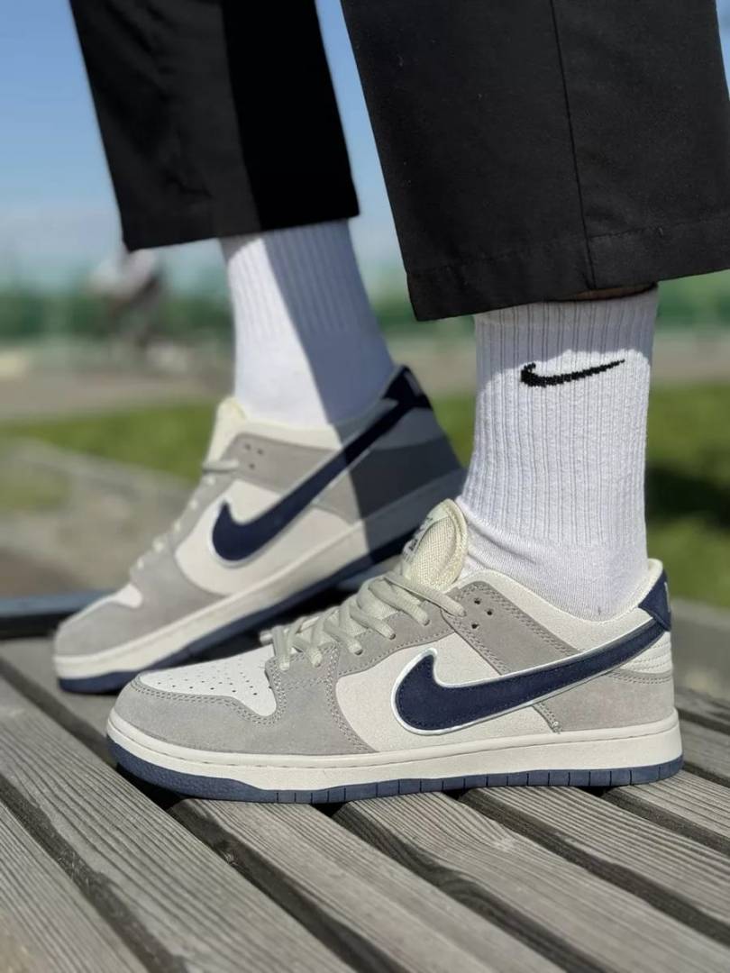Nike Sb Dunk White Grey With Blue Tick