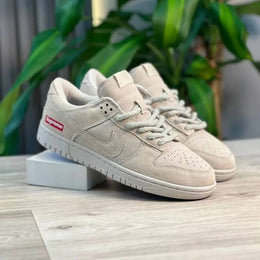 Sb Dunk Low Pro Supreme Light Beige 677