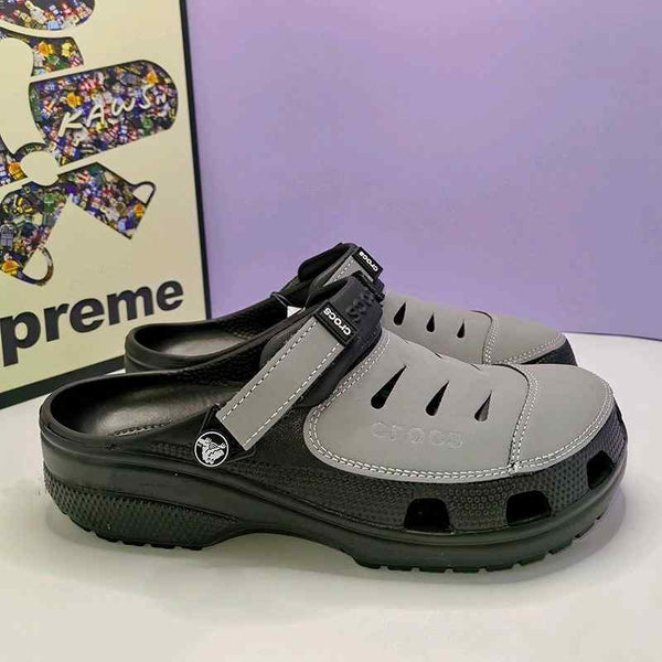 Crocs Yukon Clog (Grey Black)