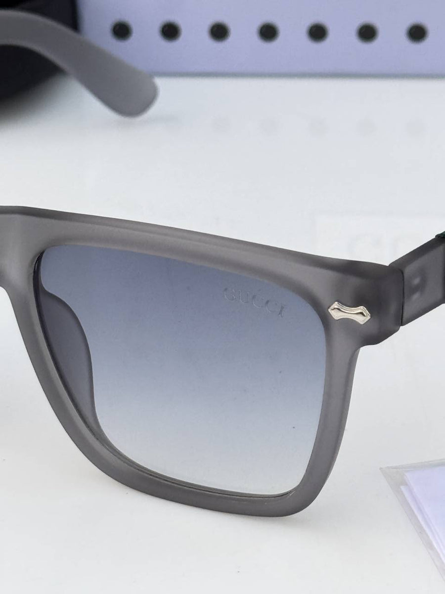 Gucci_1390_grey