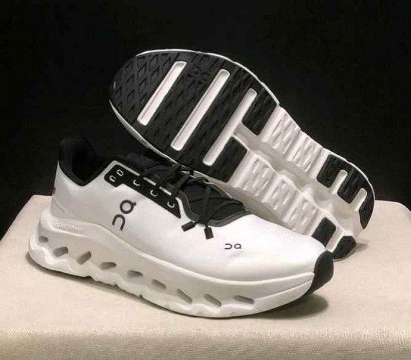 On Running Cloudtilt White Black Ivory 900