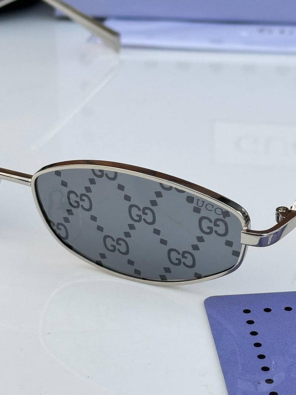 Gucci 32827 silver monogram
