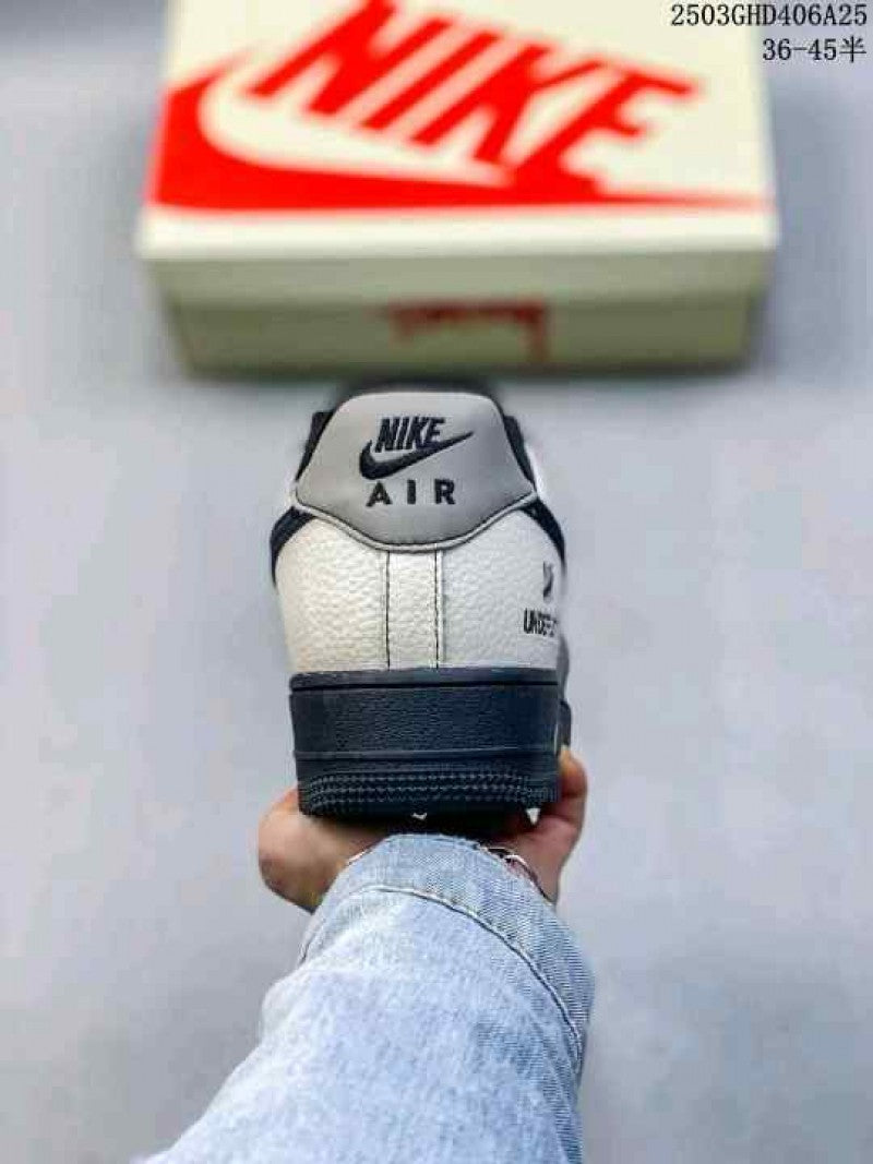 Nike Air Force 1 07 Undefeated