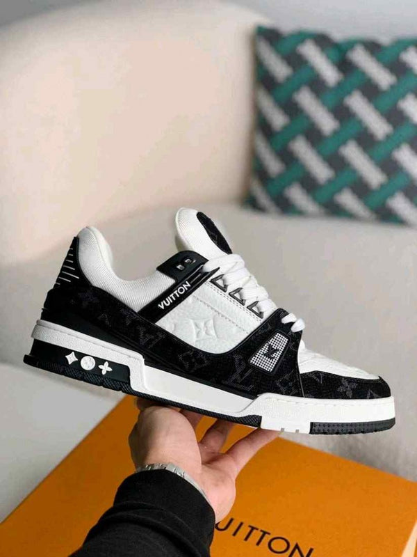 Louis Vuittonn LV Trainer White Black