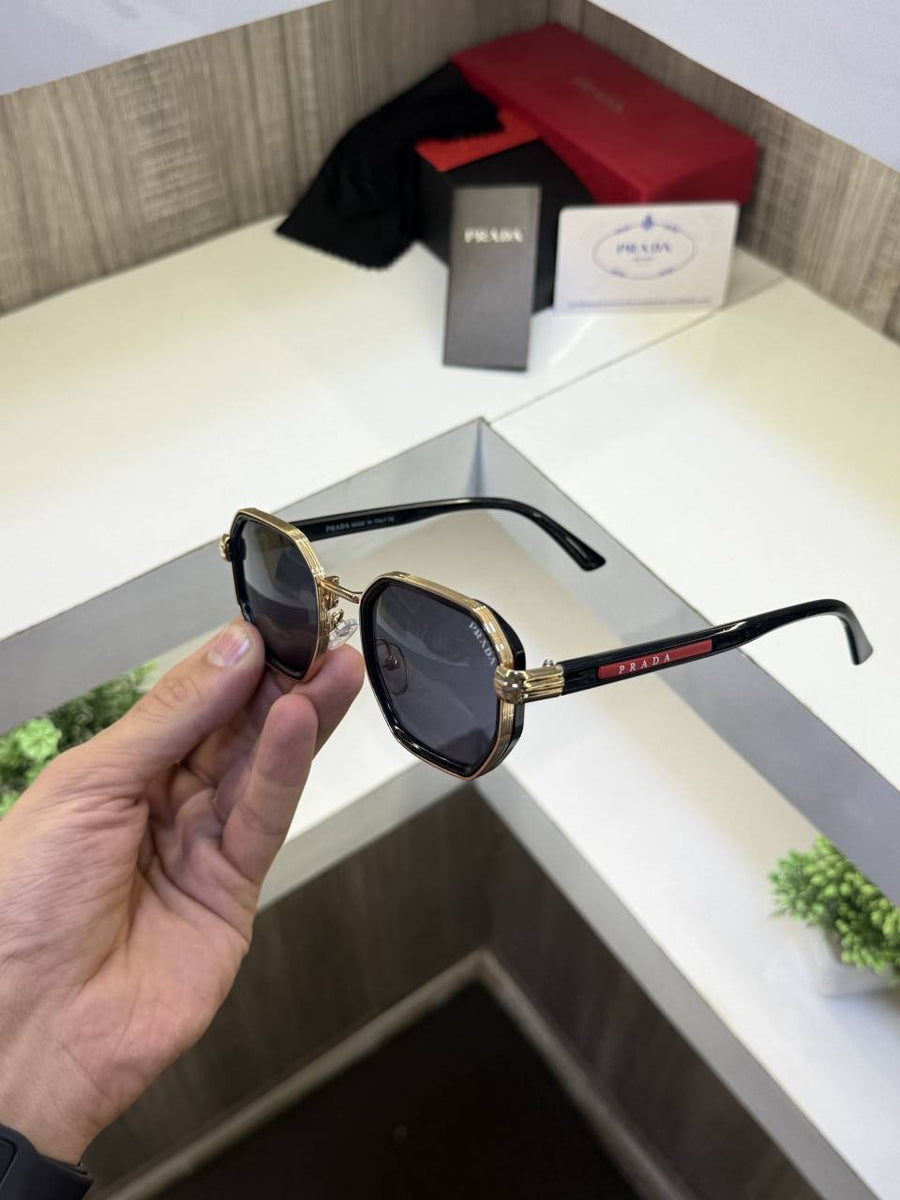 Prada 660 Sunglass