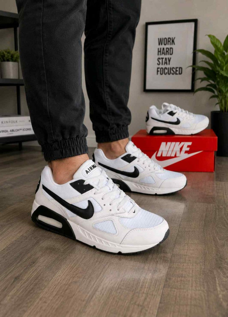 Nike AirMax IVO White Black 1783
