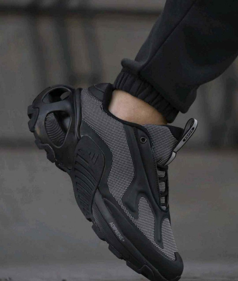 Adidas Wonder Runner All Black