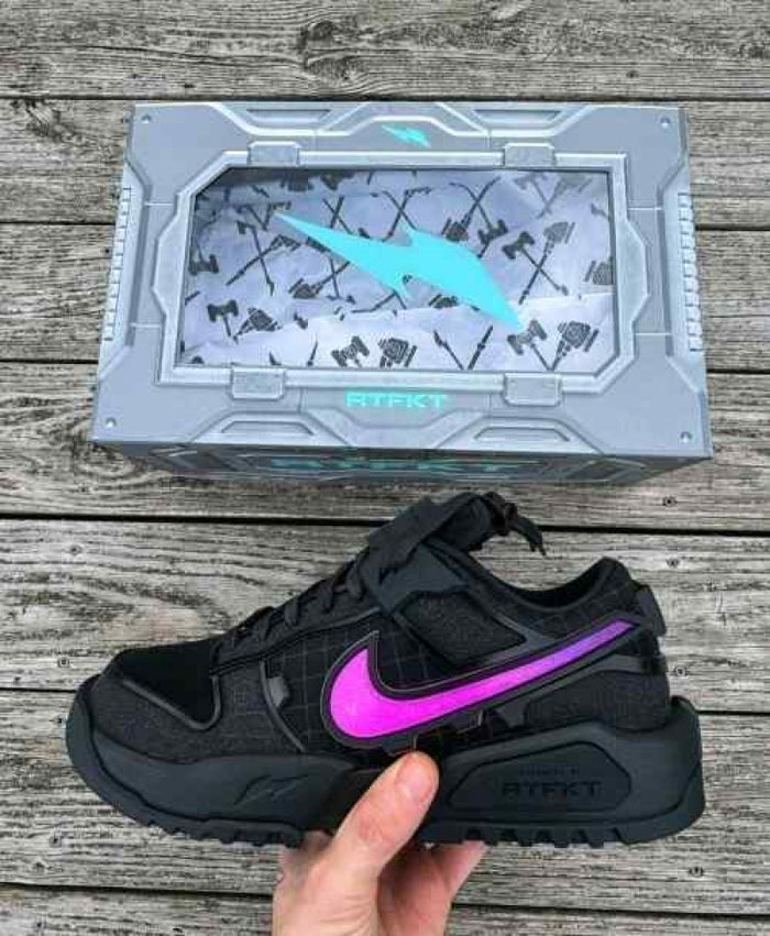 Rtfkt x Nikkee dunk genesis void style idea