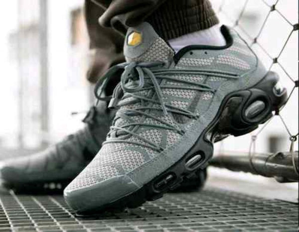 Nike AirMax TN Plus Toggle Reflective Grey