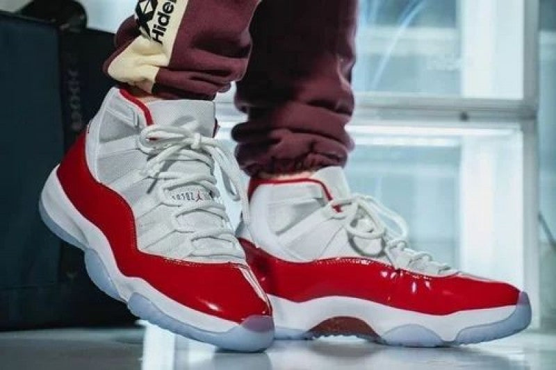 ..Nikke air jordan 11 varsity red cherry. fix