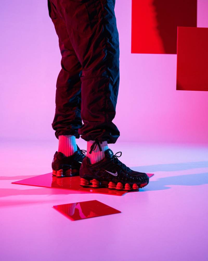 Skepta_X_Nikke_Shox_TL_Black_Red 2045