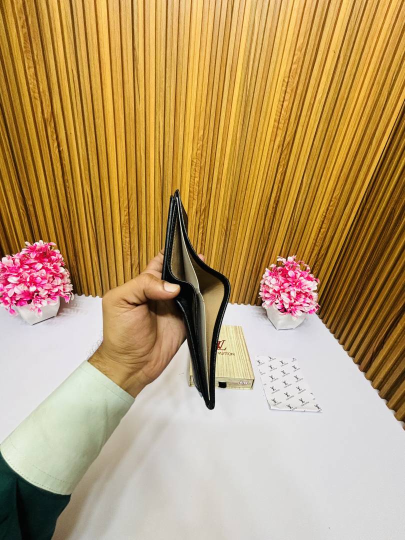 145 LV LOUIIS VUITTON PREMIUM QUALITY WALLET