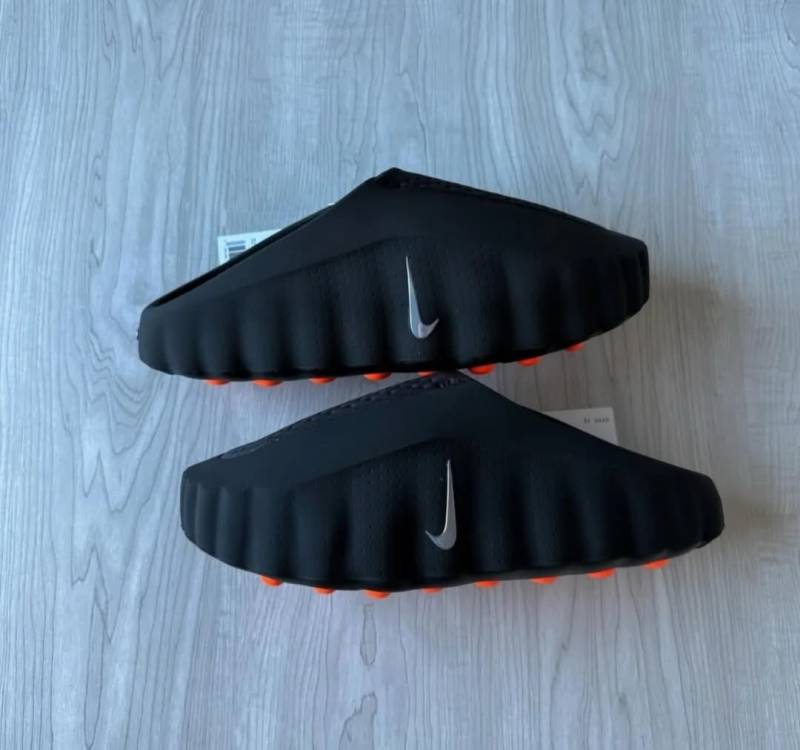 Nike Mind 001 Mules In black