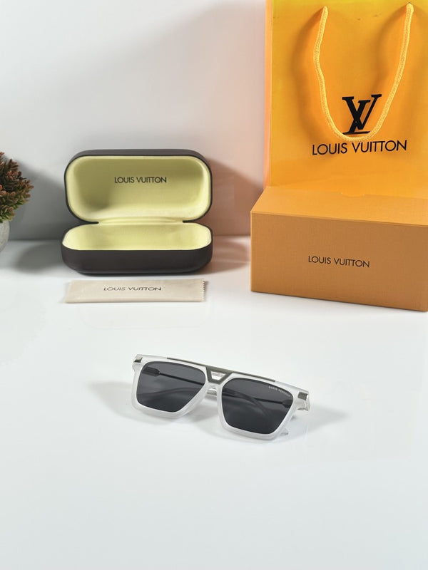 Louis Vuitton_1230_Ice_Black
