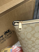 Coach_Light-Ap-White_Fiona_Top_ZipperTote_With_OriginalBox_TeddyDisneyCharm_DustCoverPacking