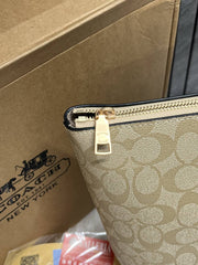 Coach_Light-Ap-White_Fiona_Top_ZipperTote_With_OriginalBox_TeddyDisneyCharm_DustCoverPacking