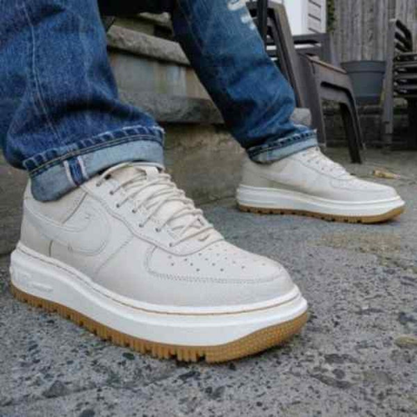 Nike Airforce 1 low luxe pecan shoe
