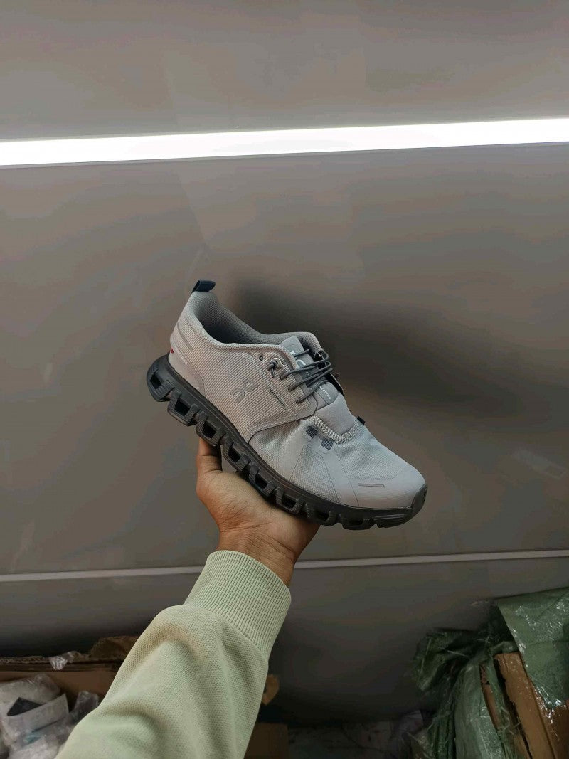 ON Cloud 6 Waterproof Alloy Wolf grey 537