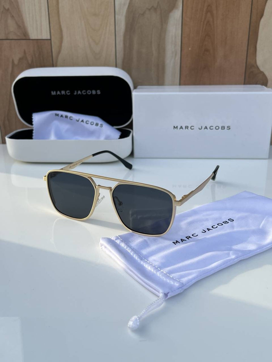 Marc_jacobs_515_gold_black