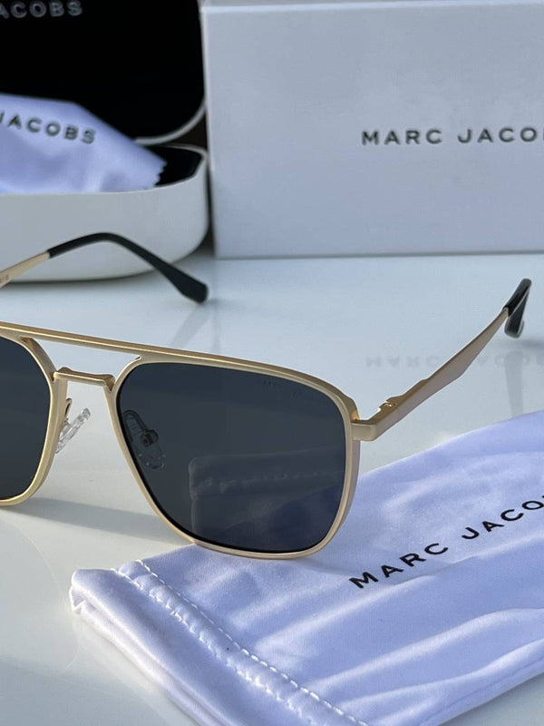 Marc_jacobs_515_gold_black