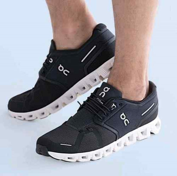 On Running Cloud 5 Black White 951
