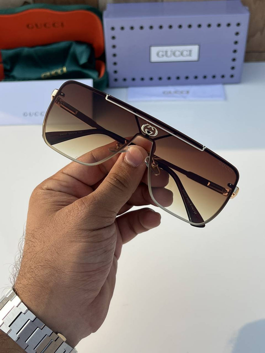 Gucci_24037_gold_brown
