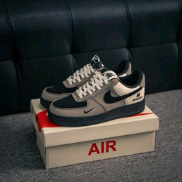 Nike Air Force 1 07 Undefeated women