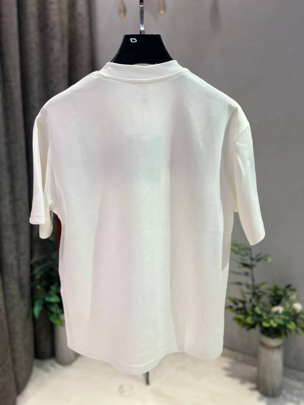KOREAN IMPORTED HIGH DEMAND ARTICLE T-SHIRT WHITE AND RED