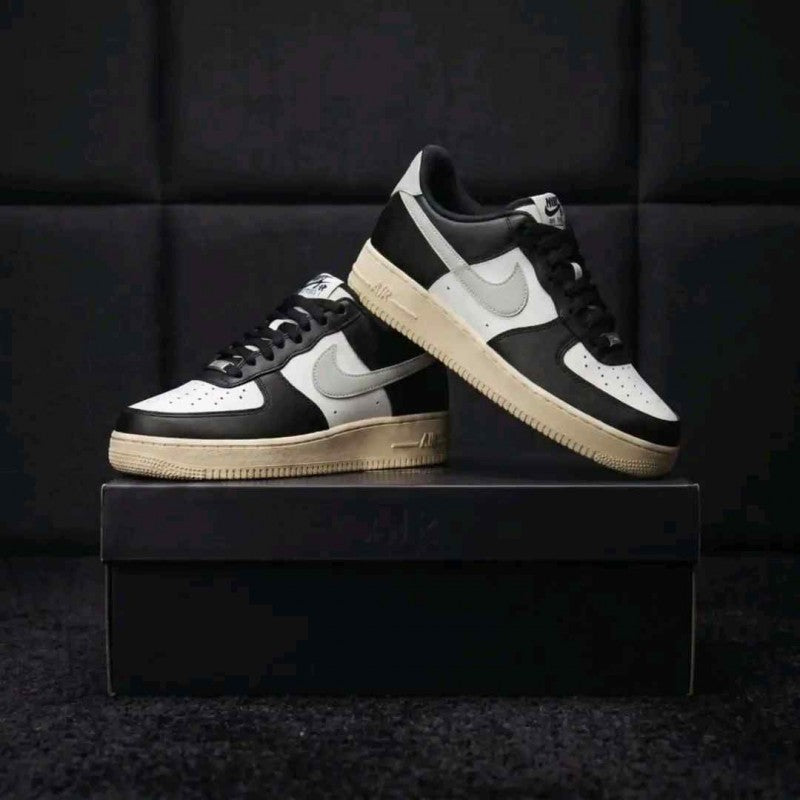 Nike Airforce 1 07 Low White Light Silver Coconut Milk Black 2612