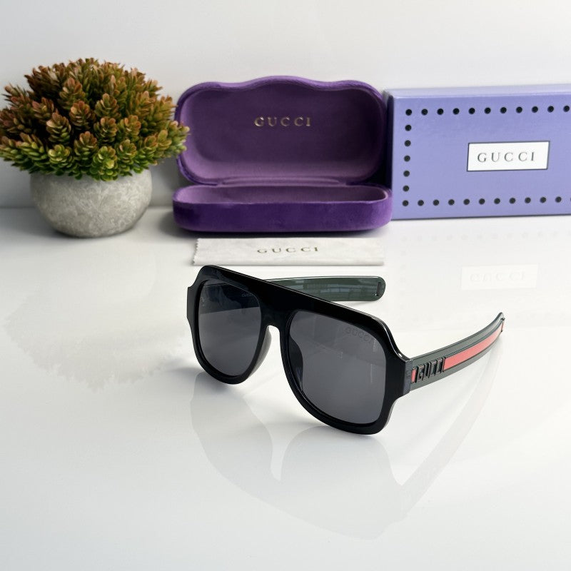 GG 0255 Black Green
