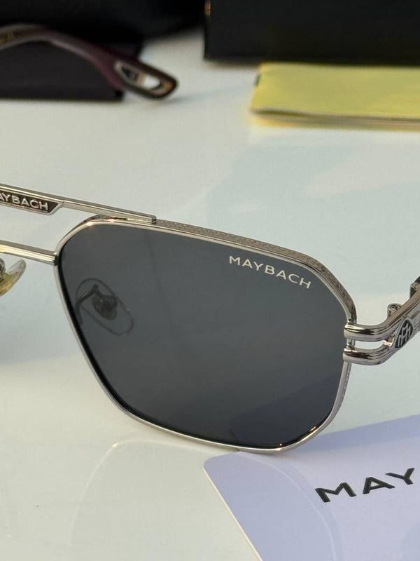 maybach_72391_silver_black