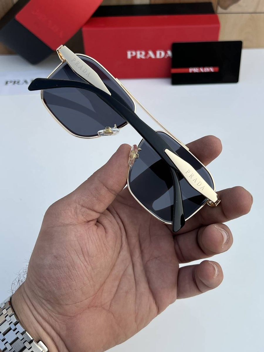 Prada_23244_gold_black