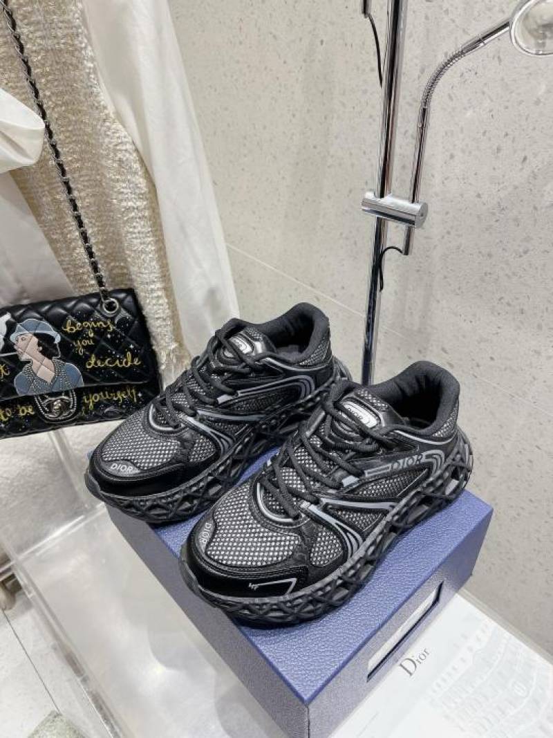 Dior b 35 nxxt black sneaker