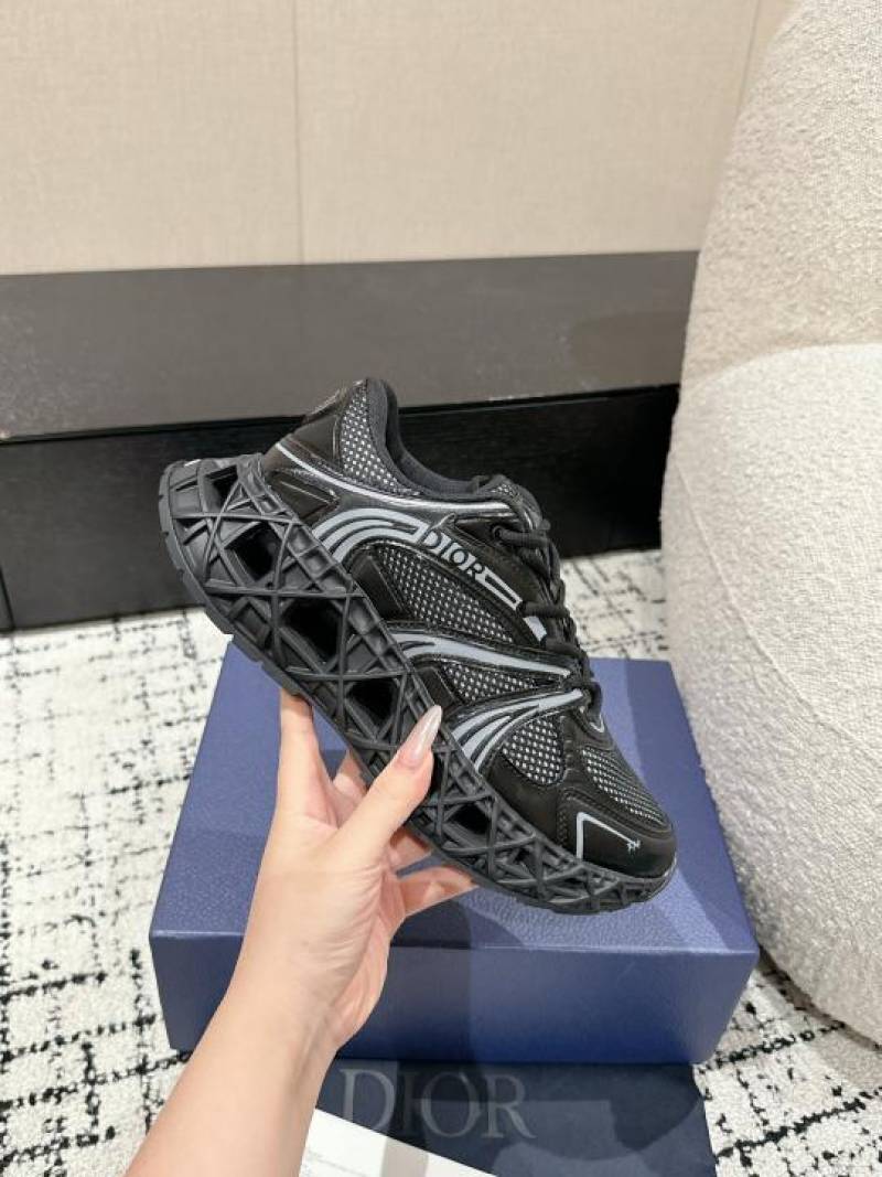 Dior b 35 nxxt black sneaker