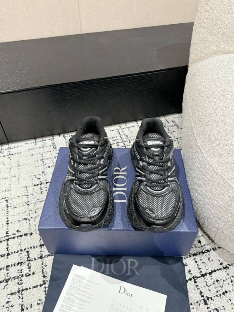 Dior b 35 nxxt black sneaker
