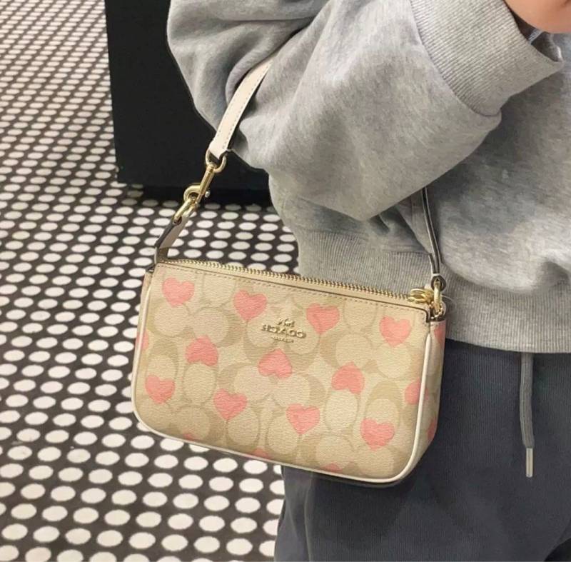 Coach_Nolita_19_Heart_Edition_With_Original_DustCover_CarryBag