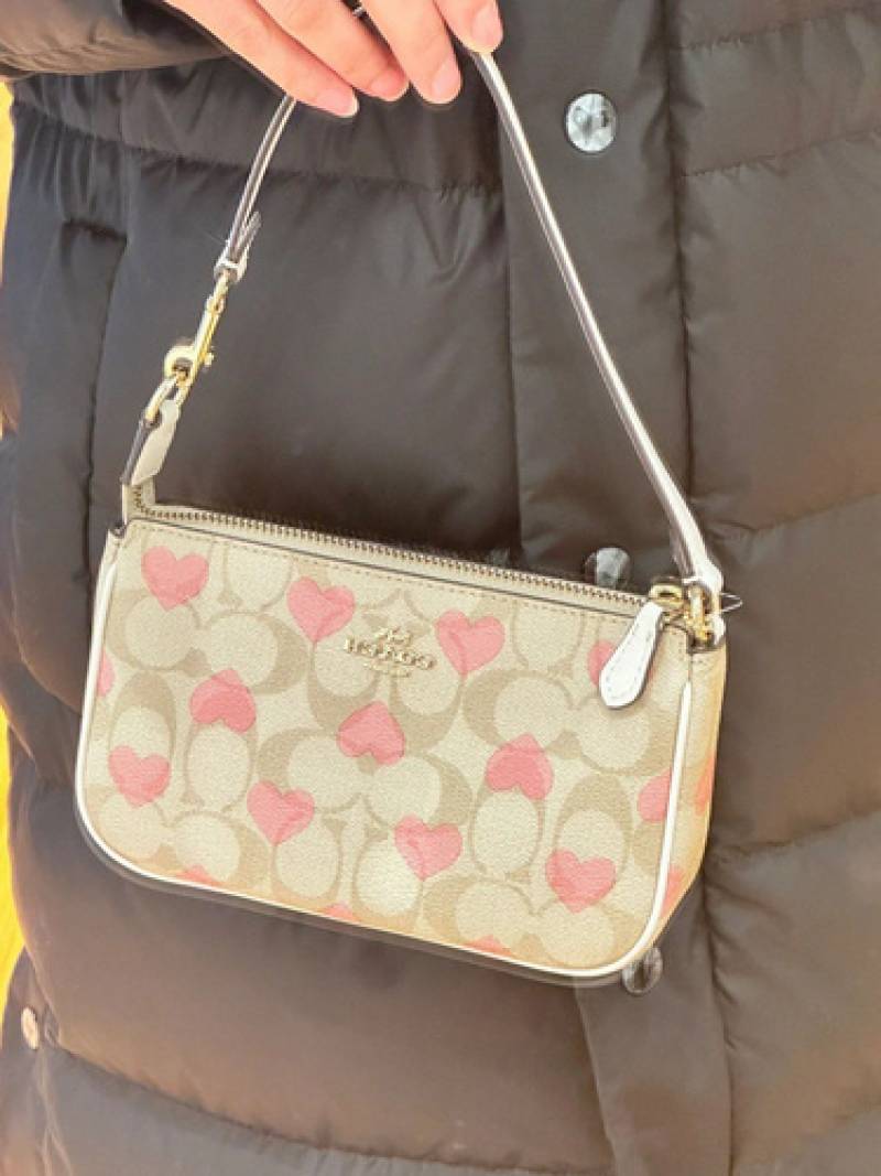 Coach_Nolita_19_Heart_Edition_With_Original_DustCover_CarryBag
