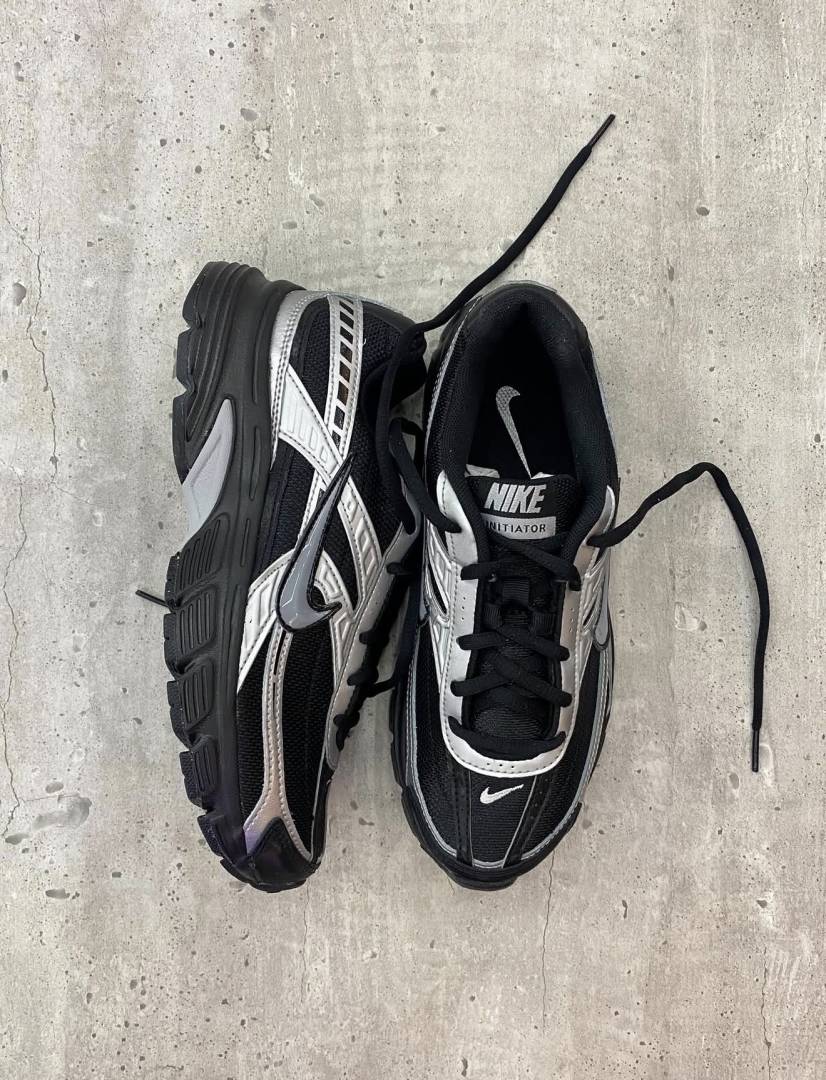 Nike initiator black silver sneakers fix