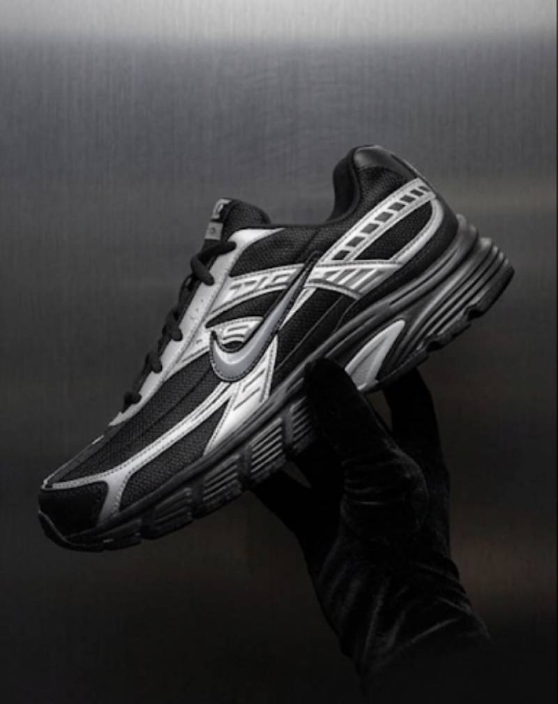 Nike initiator black silver sneakers fix