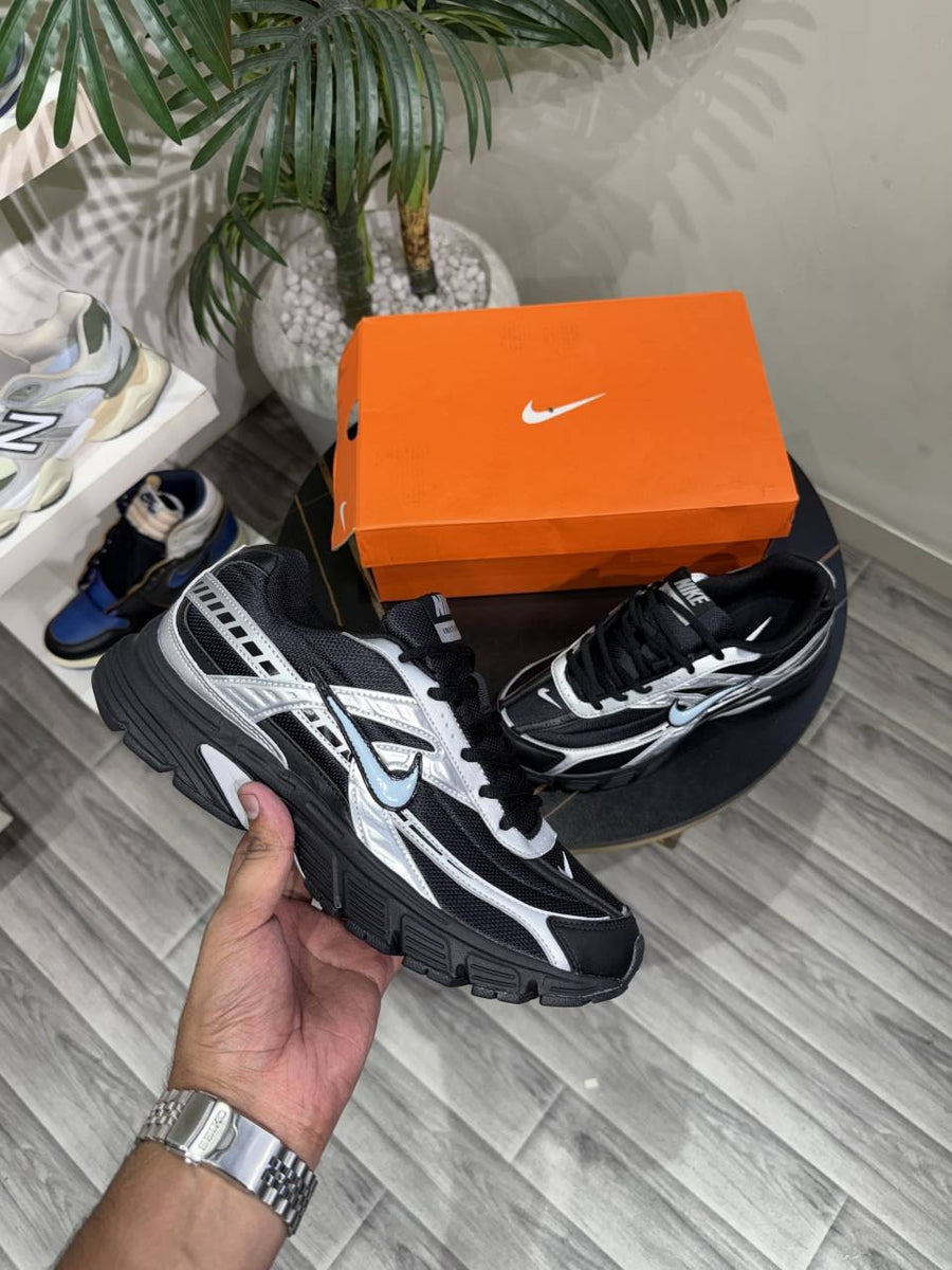 Nike initiator black silver sneakers fix