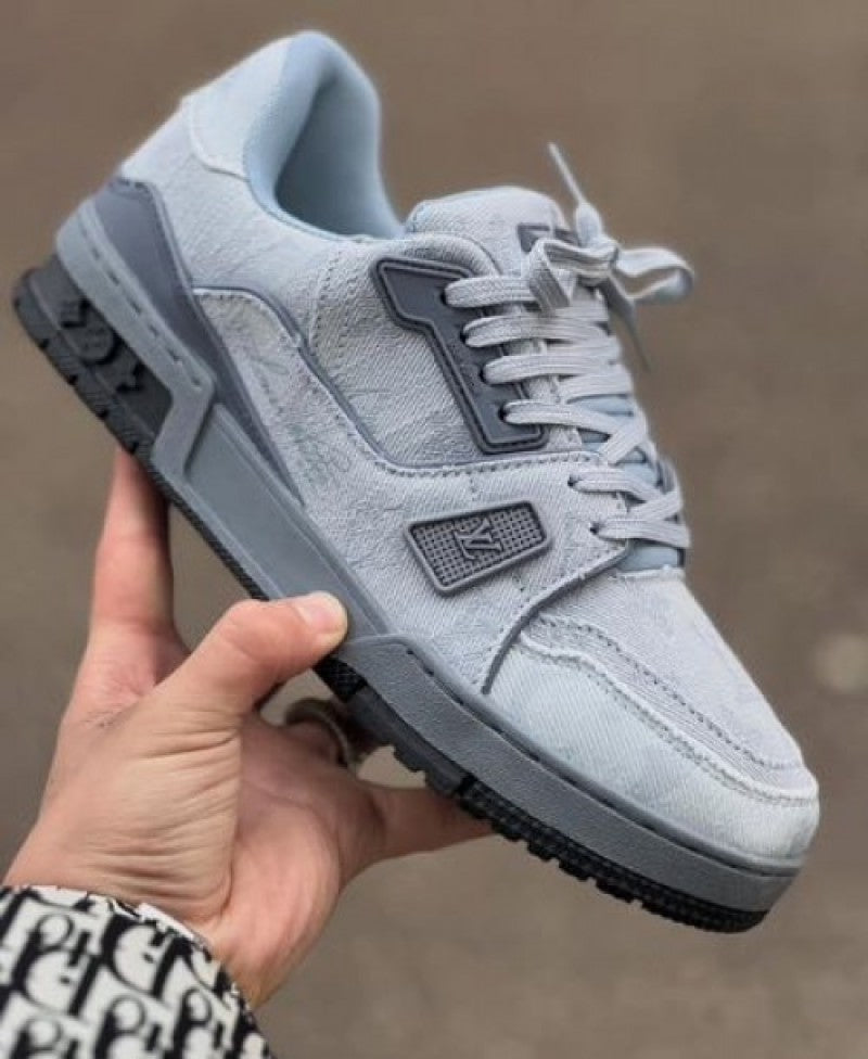 Louis VUITTON TRAINER ASH DENIM GREY