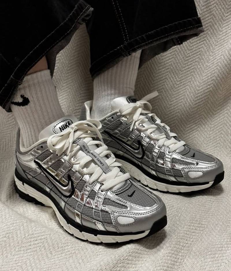 Nike P 6000 Metallic Silver