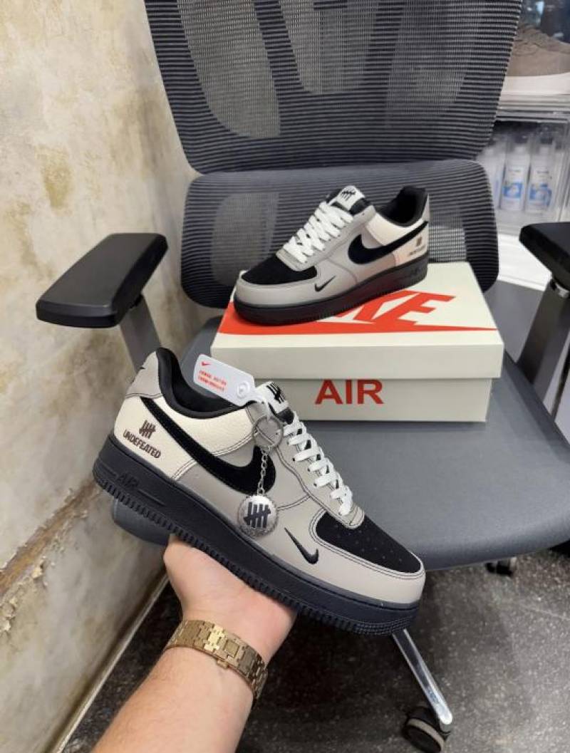 Nike Airforce 1 Low X Undefeated